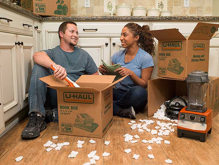 Moving couple