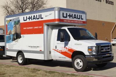 The second smallest box truck rental, our 15ft moving truck rentals, are great for 1-2 bedroom house and apartment moves. The 15ft truck rentals have cab seating for three, and have low loading decks which make loading 50 percent easier. Plus, all rental trucks have a ready-to-go towing package! 15 foot moving truck rentals are perfect for: 2 Bedroom apartments Smaller houses Towing a trailer 