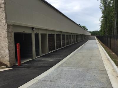 We have storage rooms you can store your vehicle or boat, come check it out! 