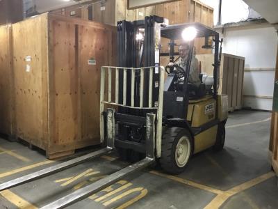 We make it a point to keep all of your belongings in safe hands, that's why we keep your filled U-Boxes in our warehouse while waiting transportation!